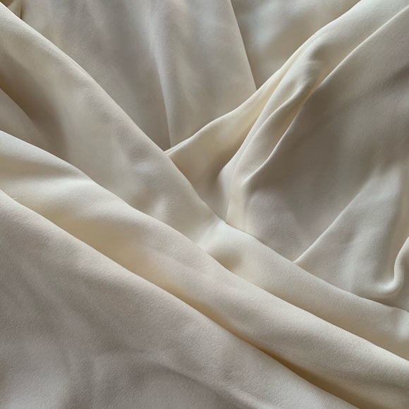 Nicole Miller Wedding Gown - Picture 3 of 4